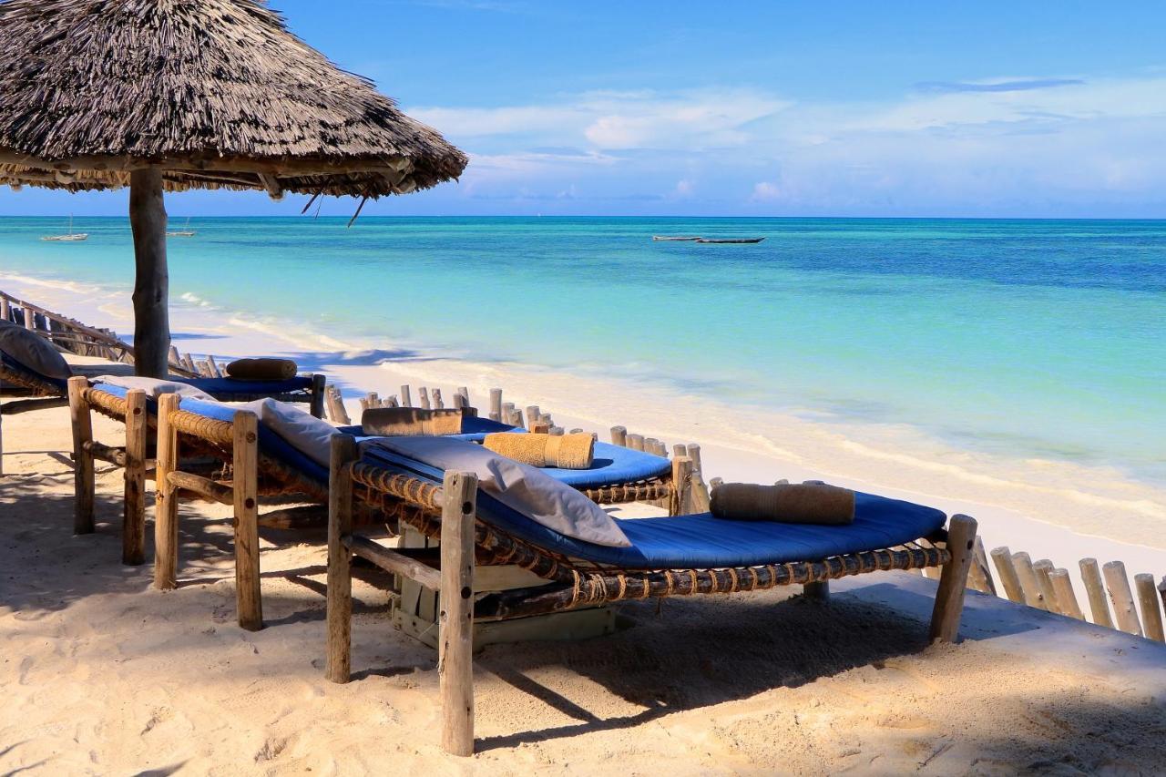Blue Oyster Hotel จัมเบียนี ภายนอก รูปภาพ